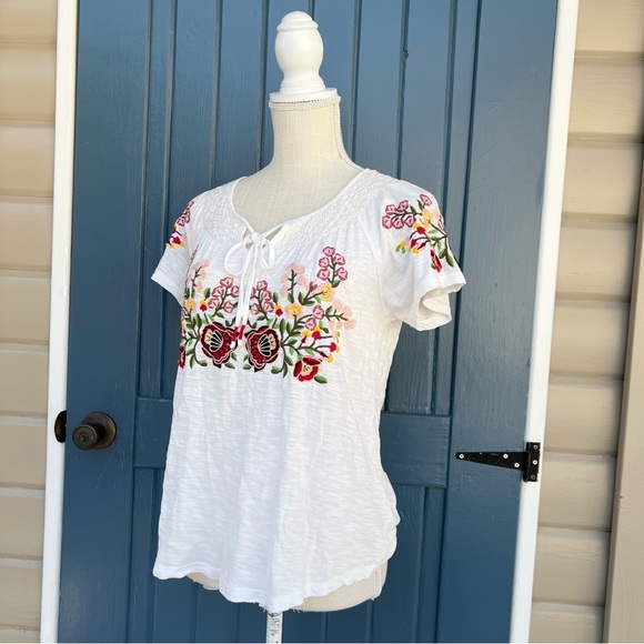 Anthropologie Embroidered Floral White Top Women’s Size XS - Picture 3 of 7